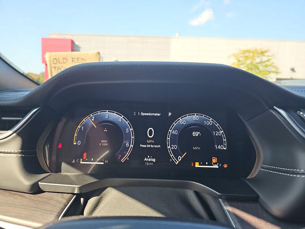 new 2025 Jeep Grand Cherokee car, priced at $46,137