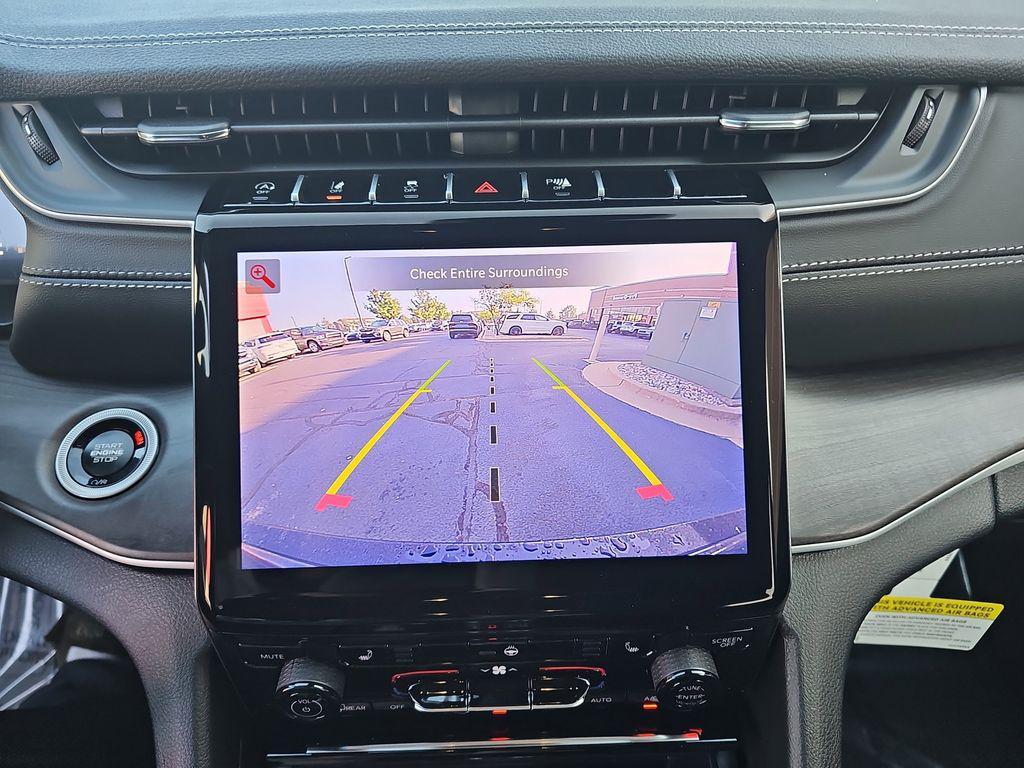 new 2025 Jeep Grand Cherokee car, priced at $46,451