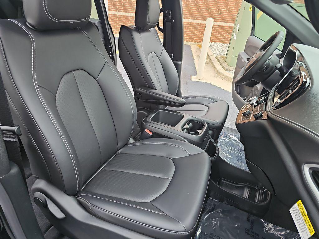 new 2026 Chrysler Pacifica car, priced at $43,525