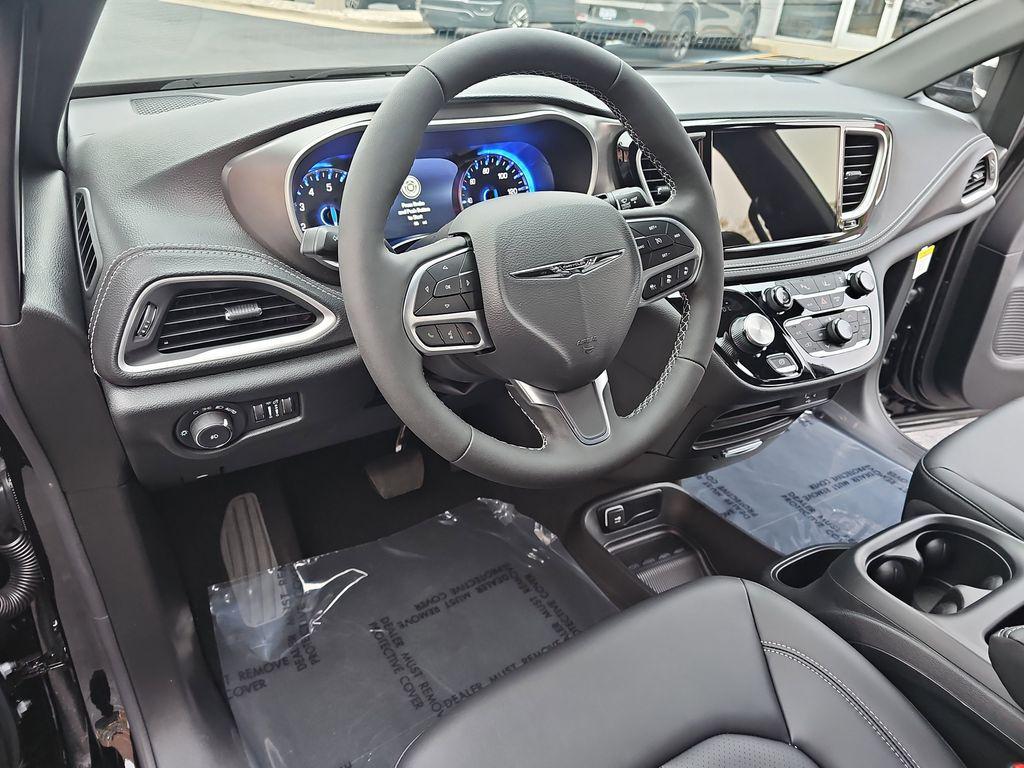 new 2026 Chrysler Pacifica car, priced at $43,525