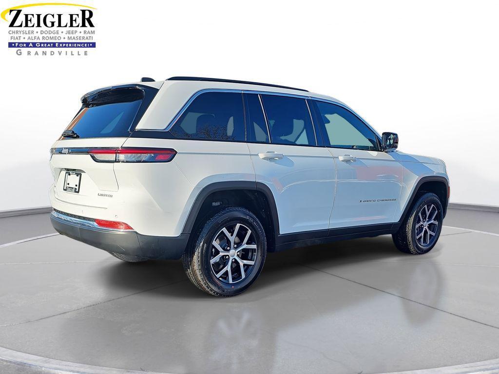 new 2025 Jeep Grand Cherokee car, priced at $41,607