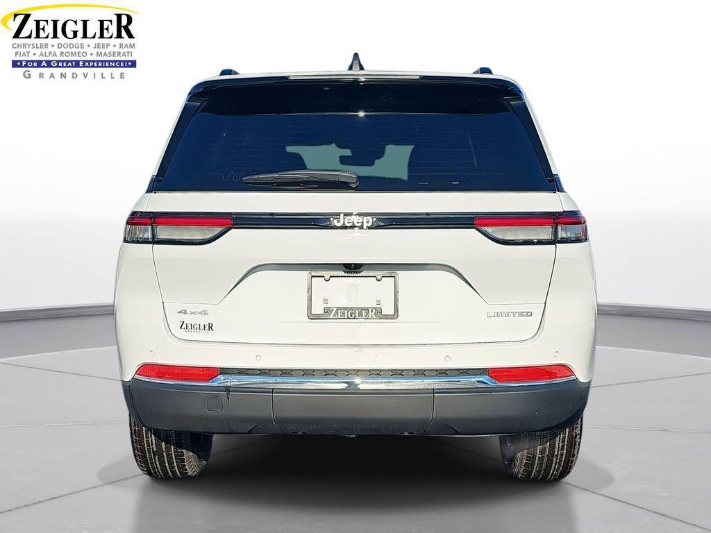 new 2025 Jeep Grand Cherokee car, priced at $41,607
