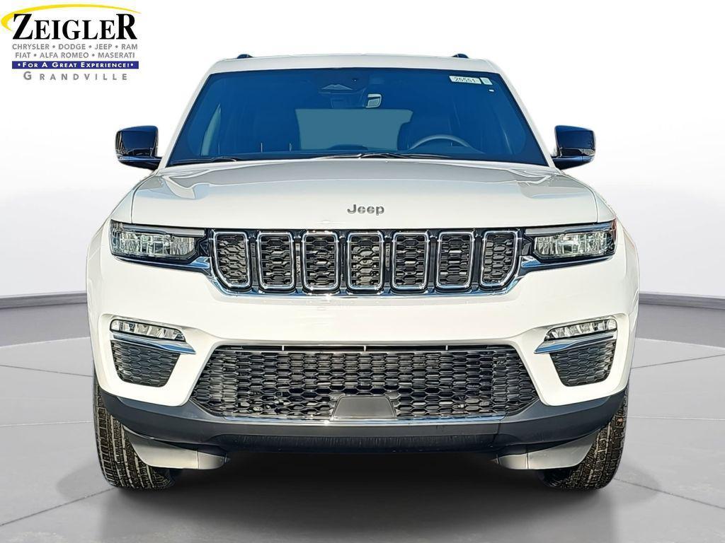 new 2025 Jeep Grand Cherokee car, priced at $41,607