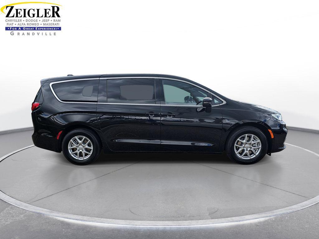 new 2026 Chrysler Pacifica car, priced at $36,296