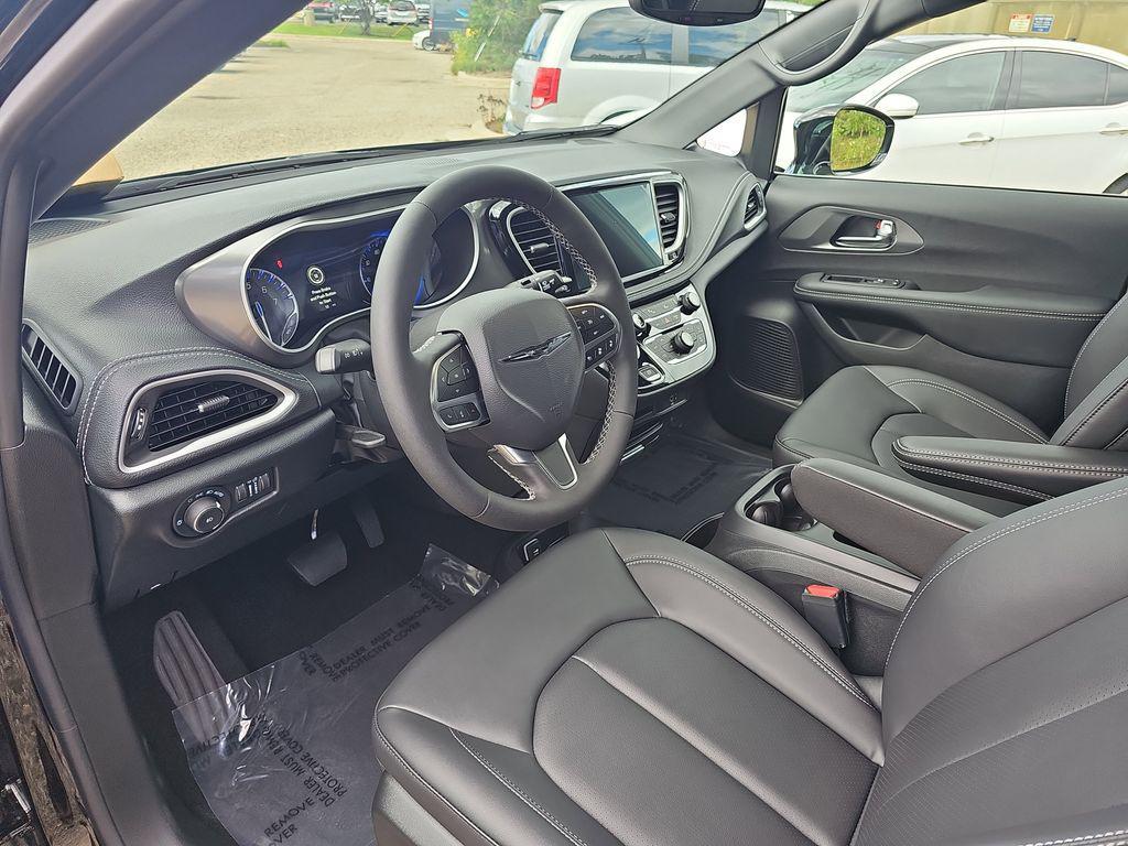 new 2026 Chrysler Pacifica car, priced at $36,296