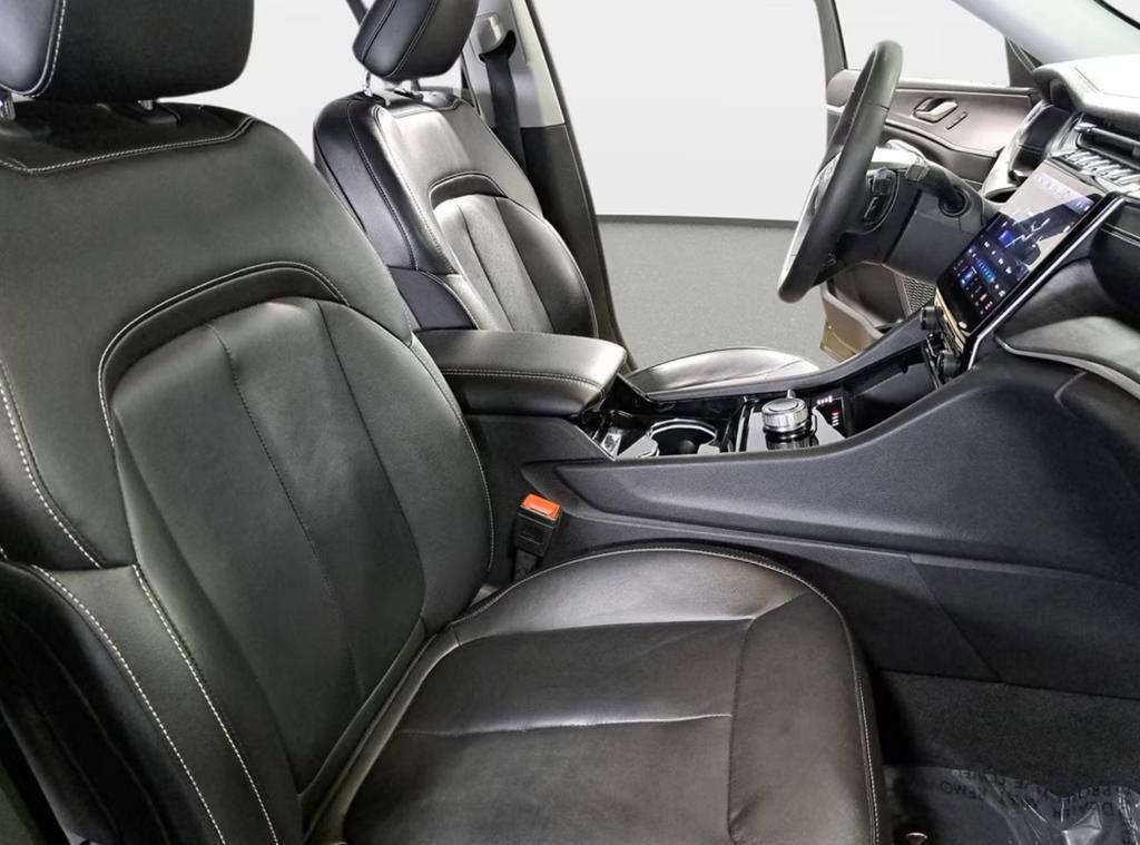 used 2023 Jeep Grand Cherokee car, priced at $31,500