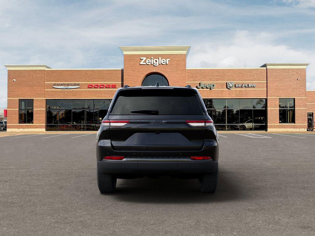 new 2026 Jeep Grand Cherokee car, priced at $47,367