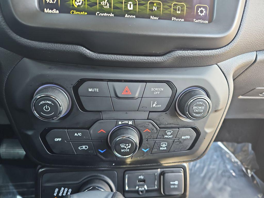 used 2022 Jeep Renegade car, priced at $20,495