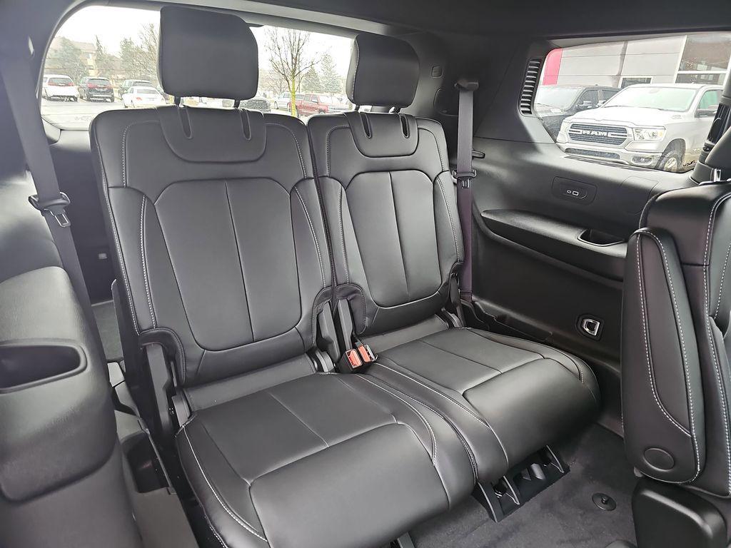 new 2025 Jeep Grand Cherokee L car, priced at $41,270