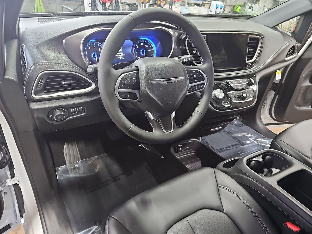 new 2026 Chrysler Pacifica car, priced at $45,548