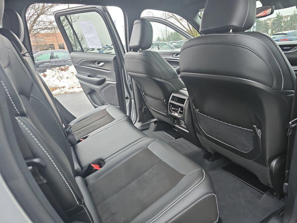 used 2023 Jeep Grand Cherokee car, priced at $31,999