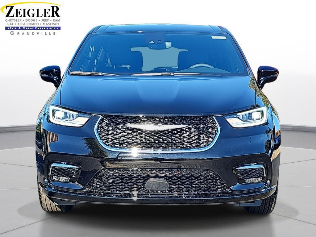 new 2026 Chrysler Pacifica car, priced at $41,930