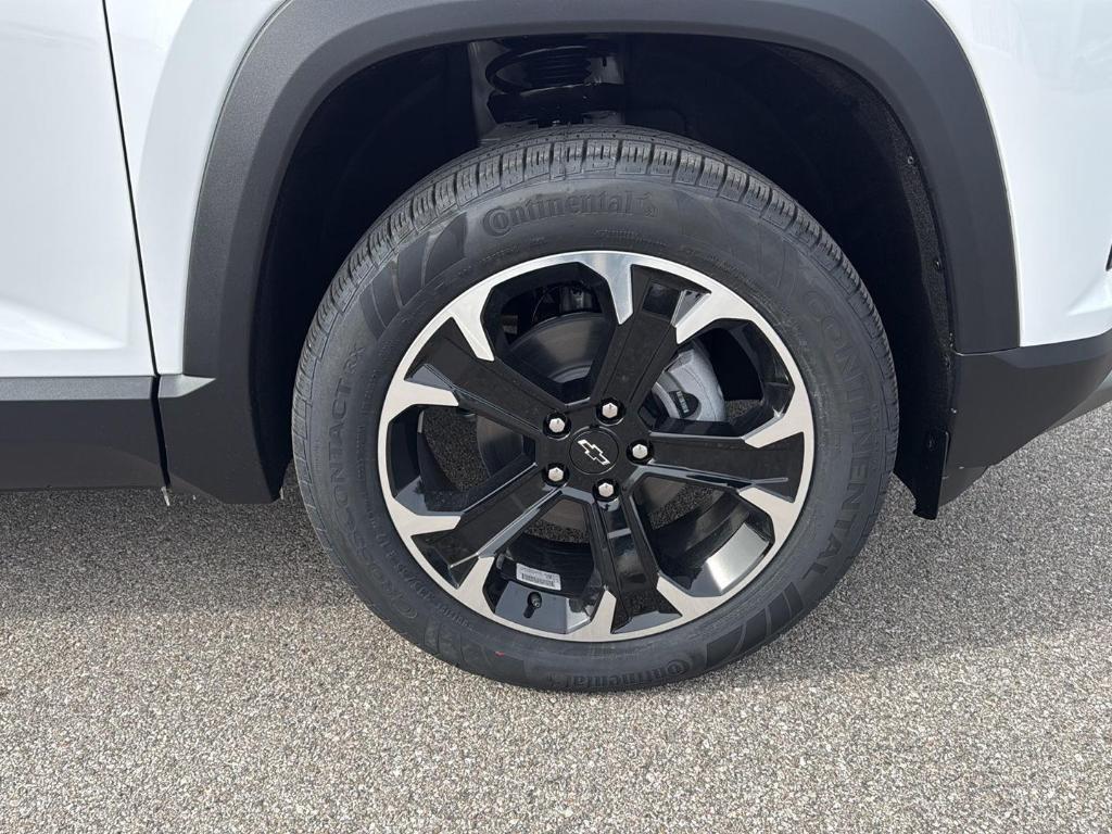 new 2026 Chevrolet Equinox car, priced at $34,105