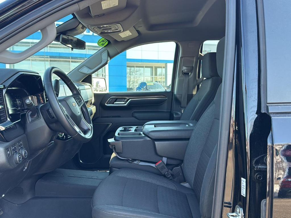 used 2024 Chevrolet Silverado 1500 car, priced at $39,395