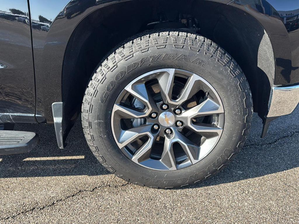 used 2024 Chevrolet Silverado 1500 car, priced at $39,395