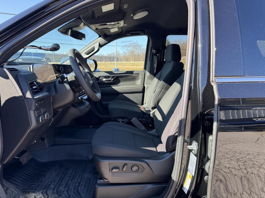 new 2025 Chevrolet Tahoe car, priced at $58,876