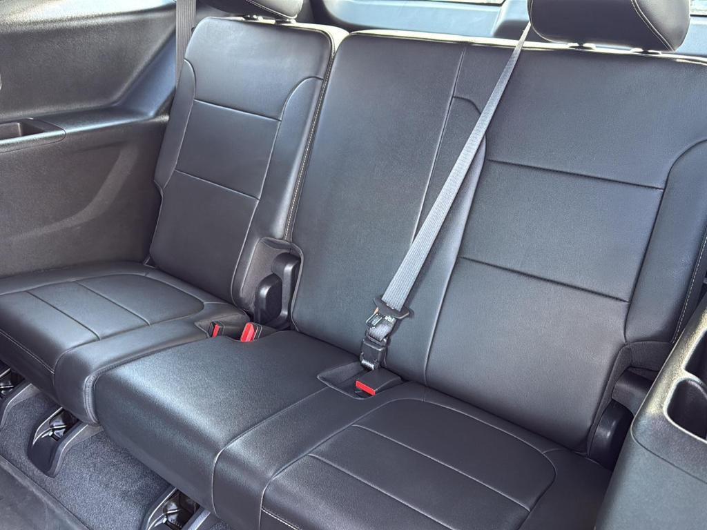 used 2023 Chevrolet Traverse car, priced at $23,795