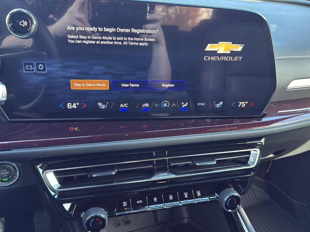 new 2026 Chevrolet Traverse car, priced at $52,120