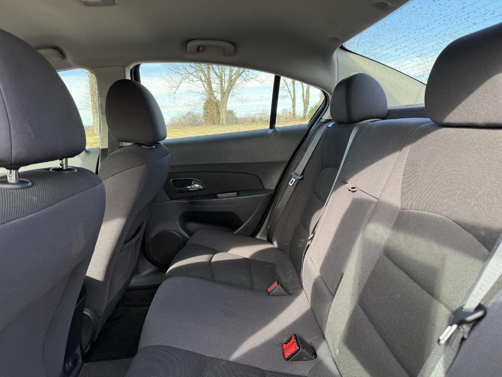 used 2016 Chevrolet Cruze Limited car, priced at $10,000