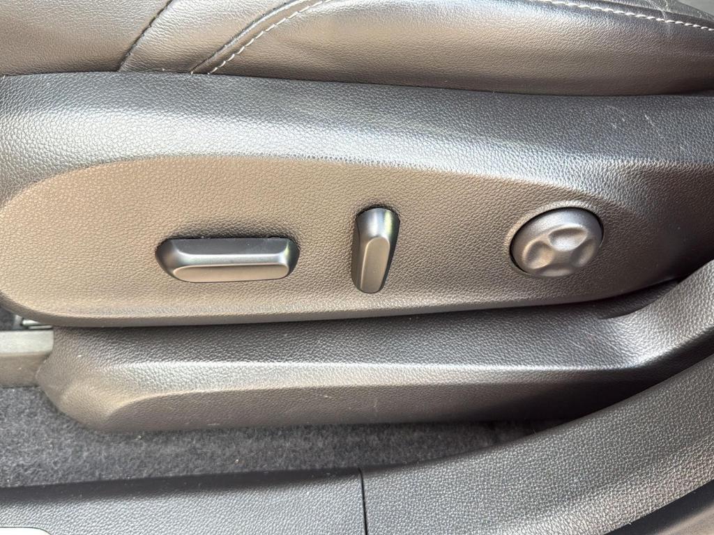 used 2019 Buick Envision car, priced at $18,995