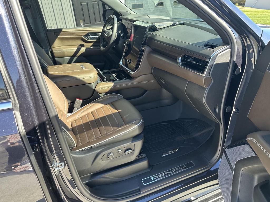 used 2026 GMC Yukon car, priced at $115,000