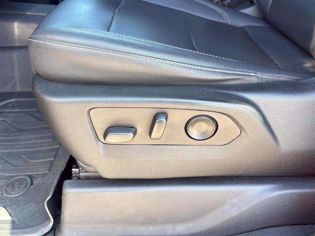 used 2022 GMC Sierra 1500 car, priced at $34,995