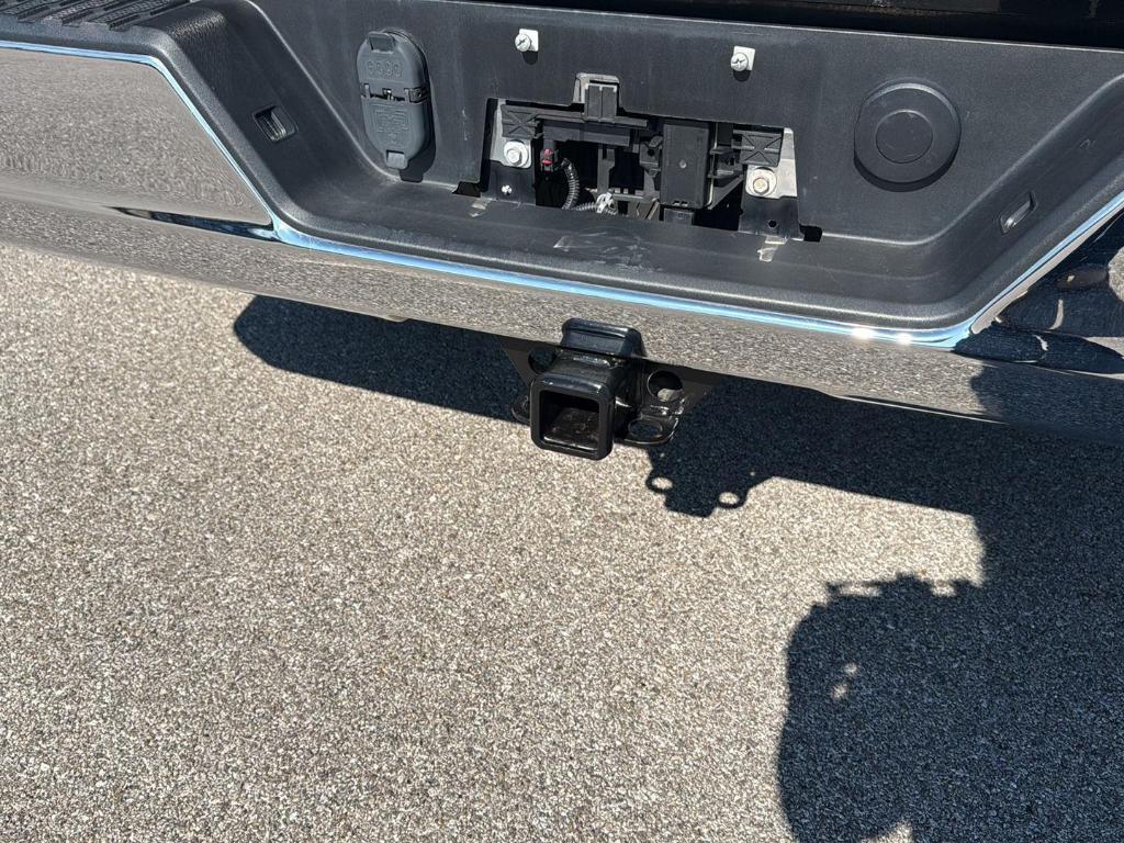 used 2022 GMC Sierra 1500 car, priced at $34,995