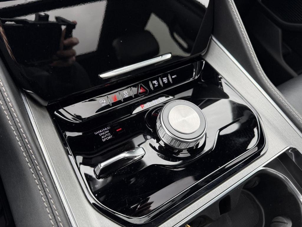 used 2024 Jeep Wagoneer car, priced at $64,995