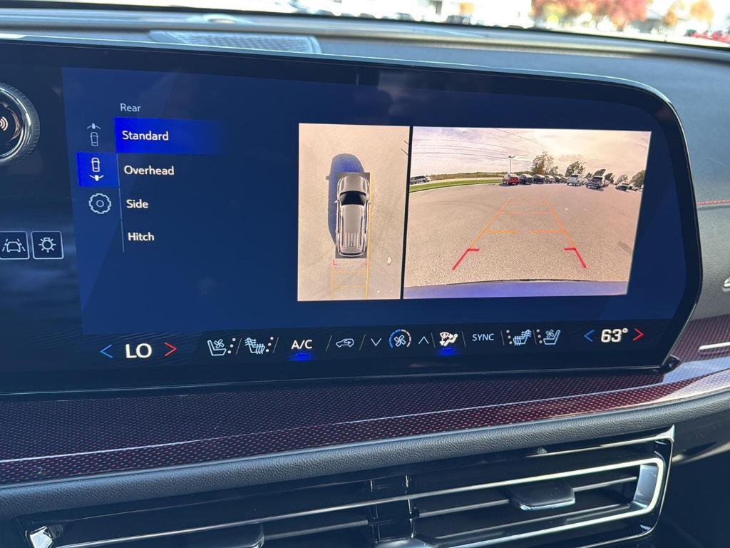 new 2026 Chevrolet Traverse car, priced at $59,435