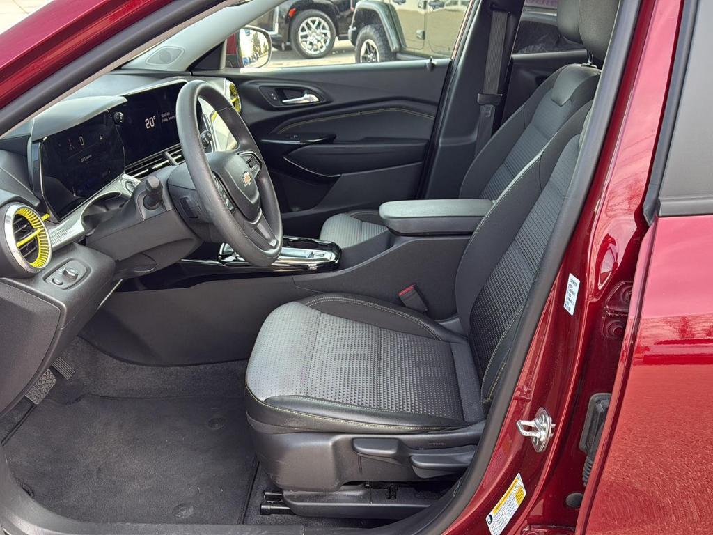 used 2025 Chevrolet Trax car, priced at $21,895