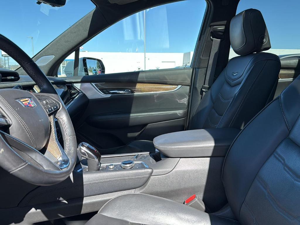 used 2023 Cadillac XT6 car, priced at $42,745