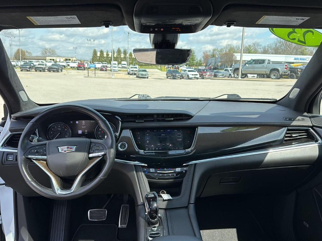 used 2023 Cadillac XT6 car, priced at $40,895