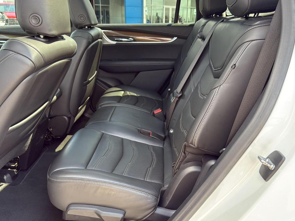 used 2023 Cadillac XT6 car, priced at $40,895