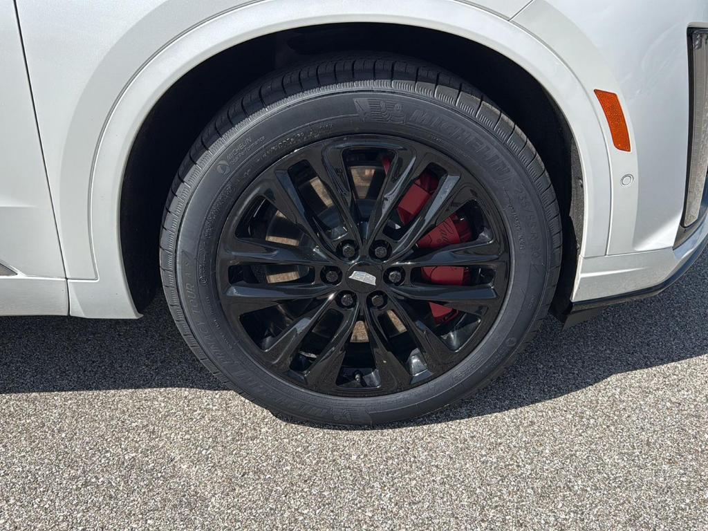 used 2023 Cadillac XT6 car, priced at $40,895