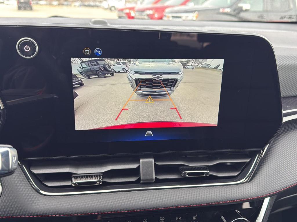 new 2026 Chevrolet Equinox car, priced at $36,205