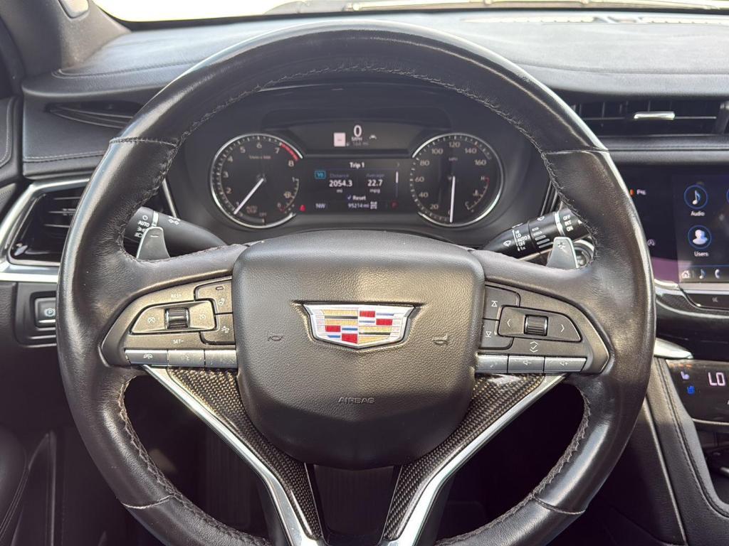 used 2023 Cadillac XT6 car, priced at $30,895