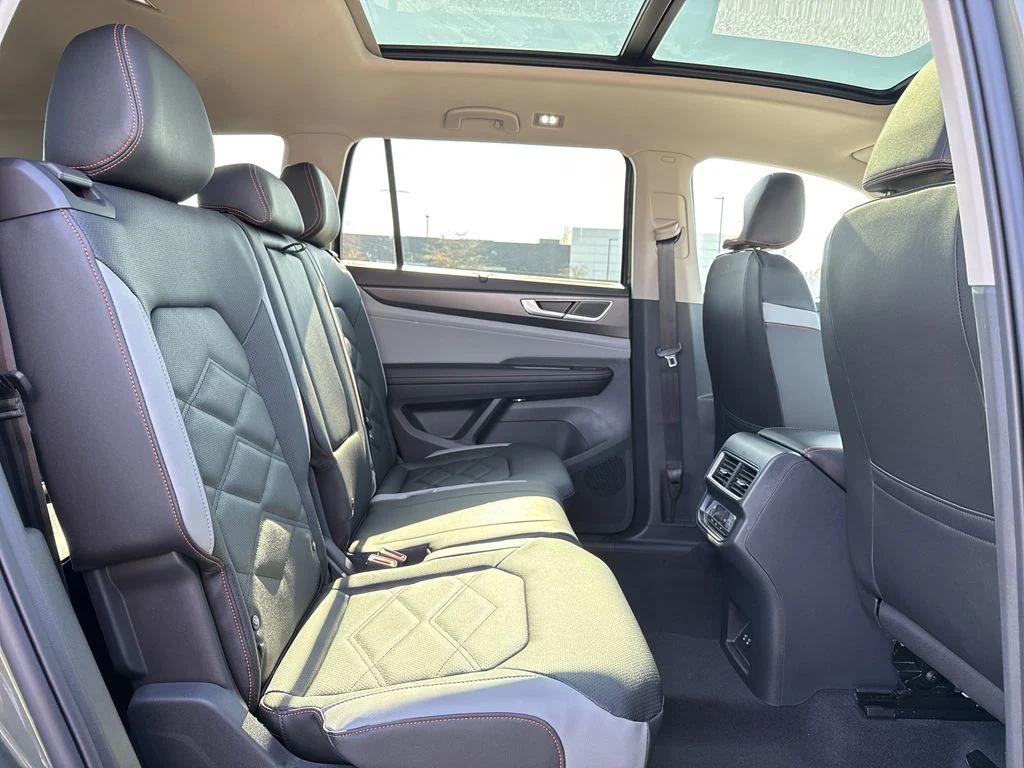 new 2026 Volkswagen Atlas car, priced at $48,860