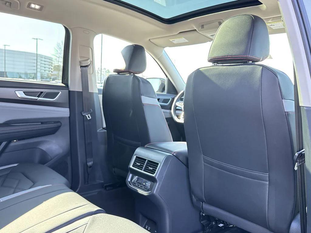 new 2026 Volkswagen Atlas car, priced at $48,860