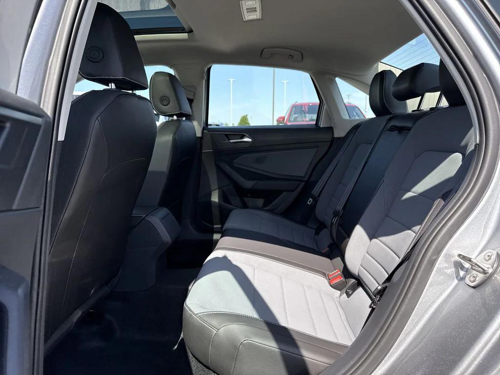 new 2025 Volkswagen Jetta car, priced at $25,000