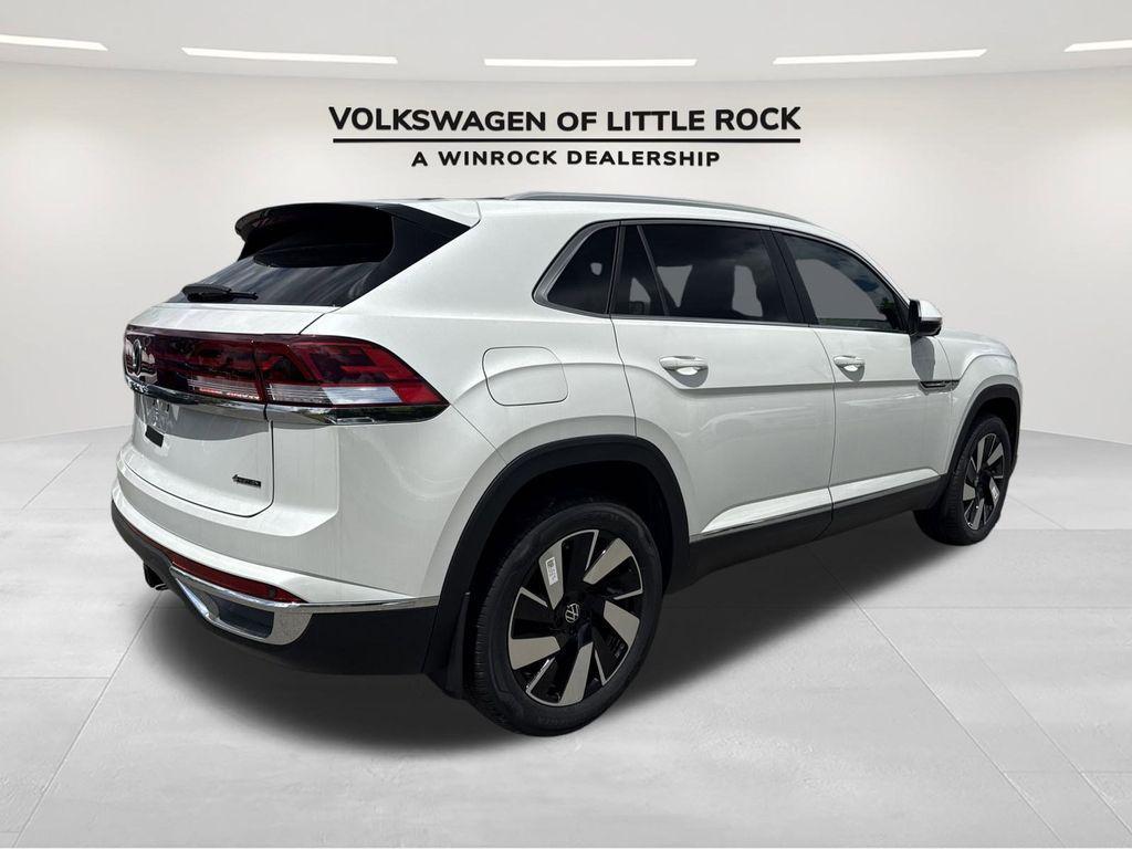 new 2025 Volkswagen Atlas Cross Sport car, priced at $47,000
