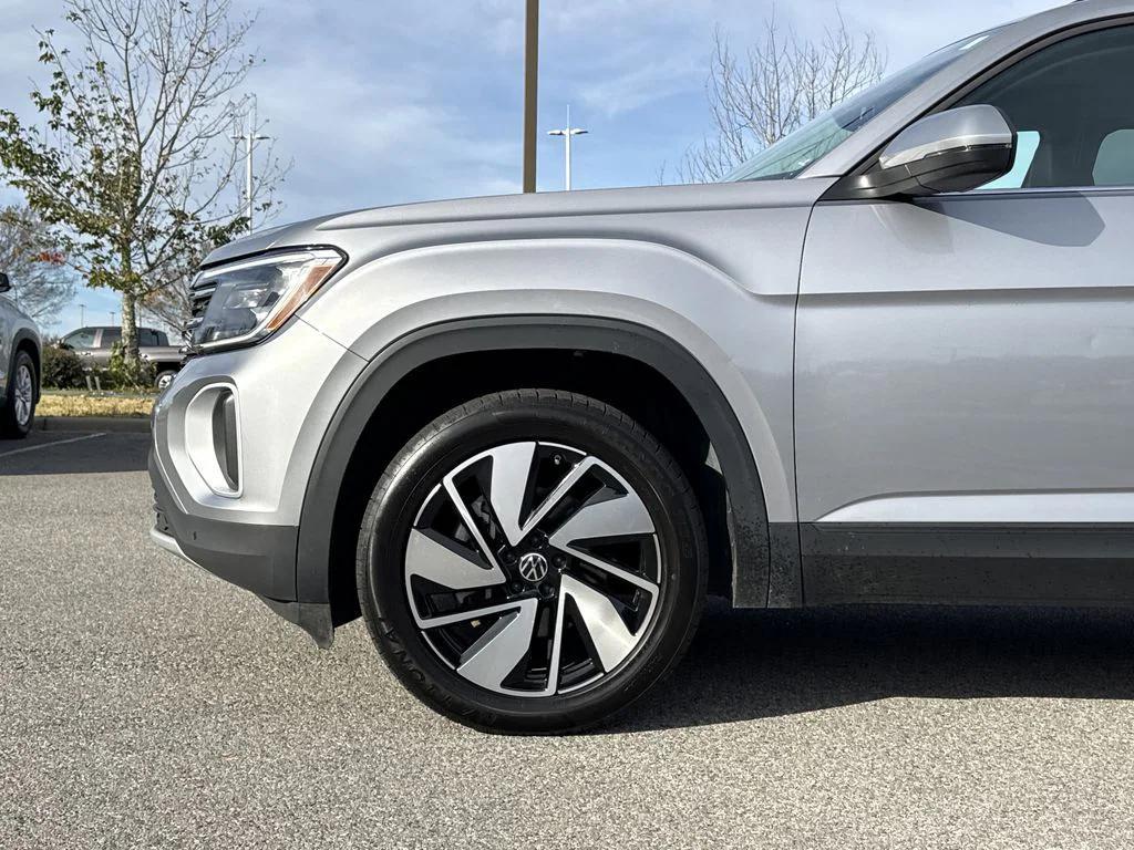 used 2024 Volkswagen Atlas car, priced at $27,000