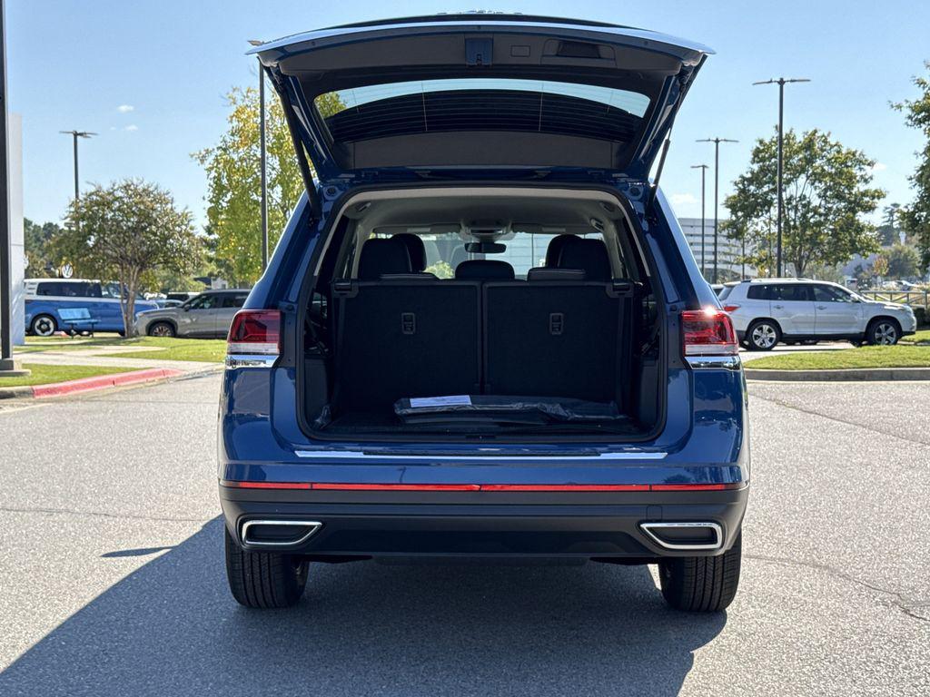 new 2026 Volkswagen Atlas car, priced at $40,036