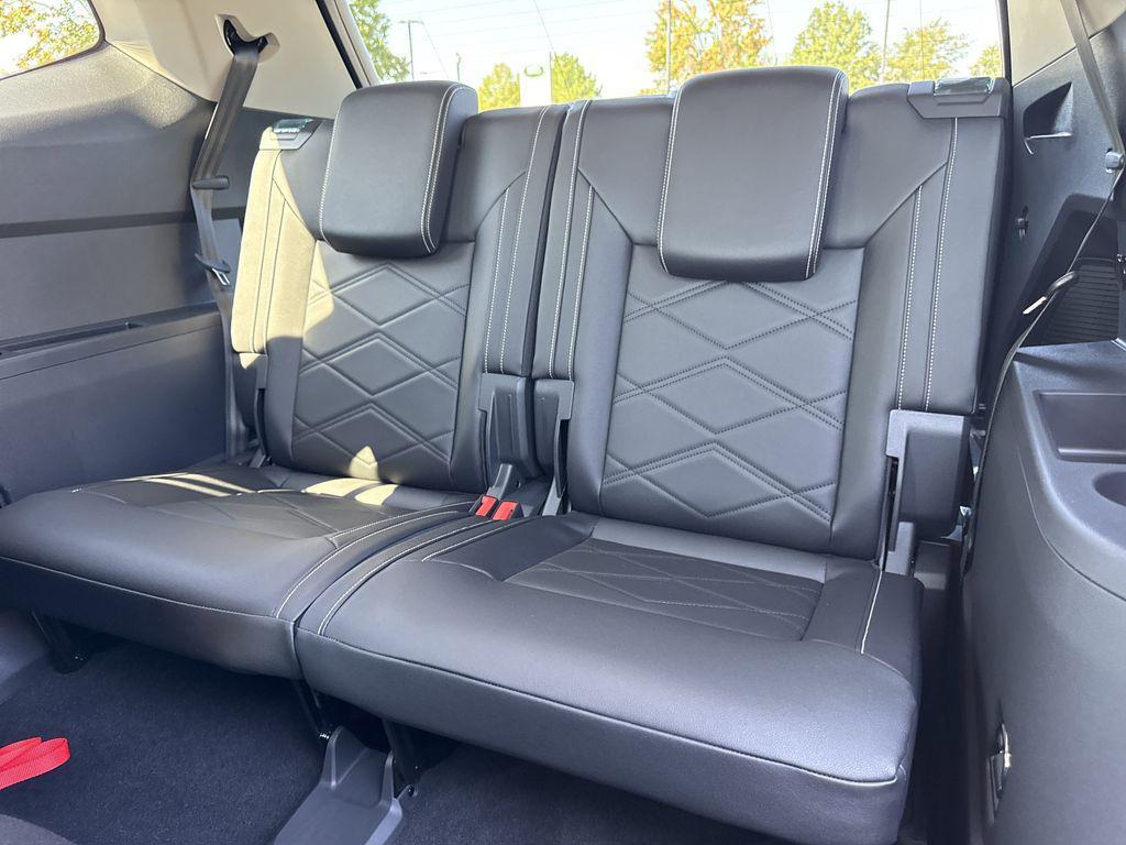 new 2026 Volkswagen Atlas car, priced at $40,036