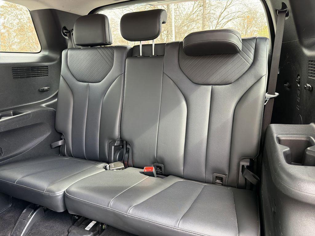 used 2024 Hyundai Palisade car, priced at $31,000