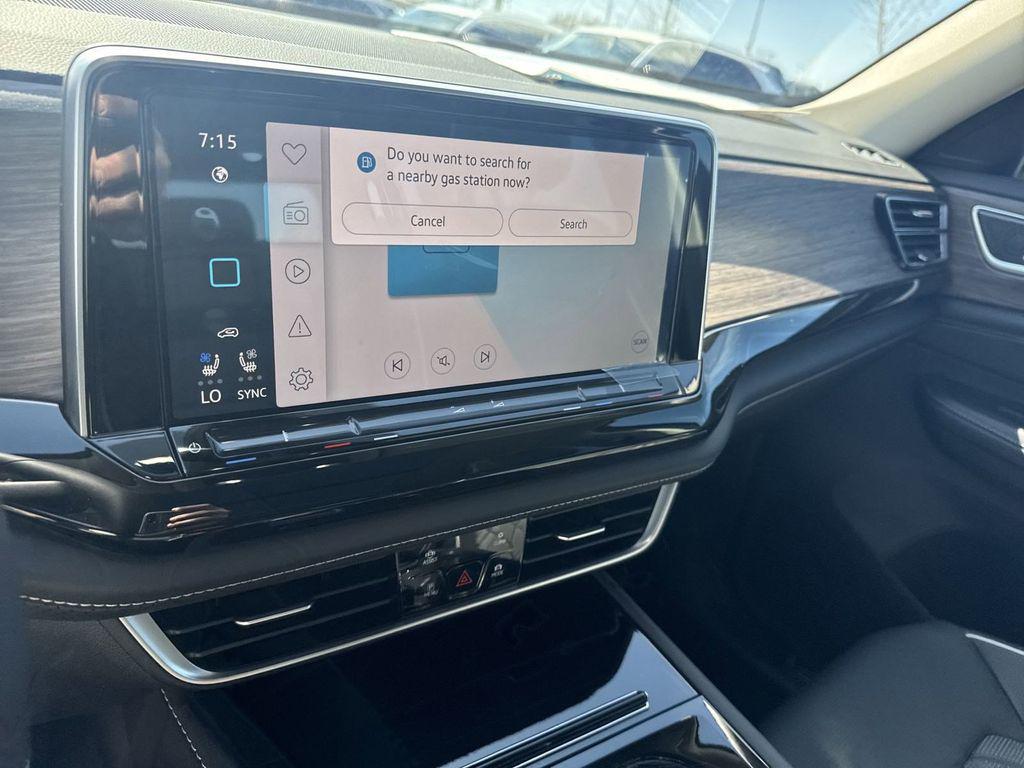 new 2025 Volkswagen Atlas car, priced at $52,750