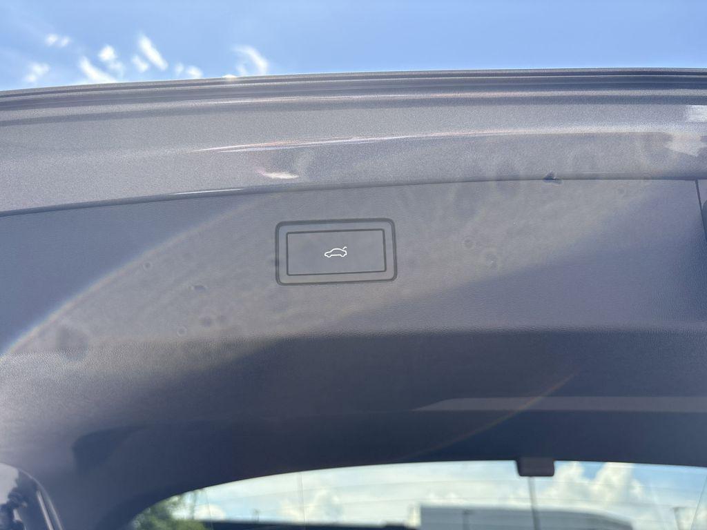 new 2025 Volkswagen Tiguan car, priced at $31,500