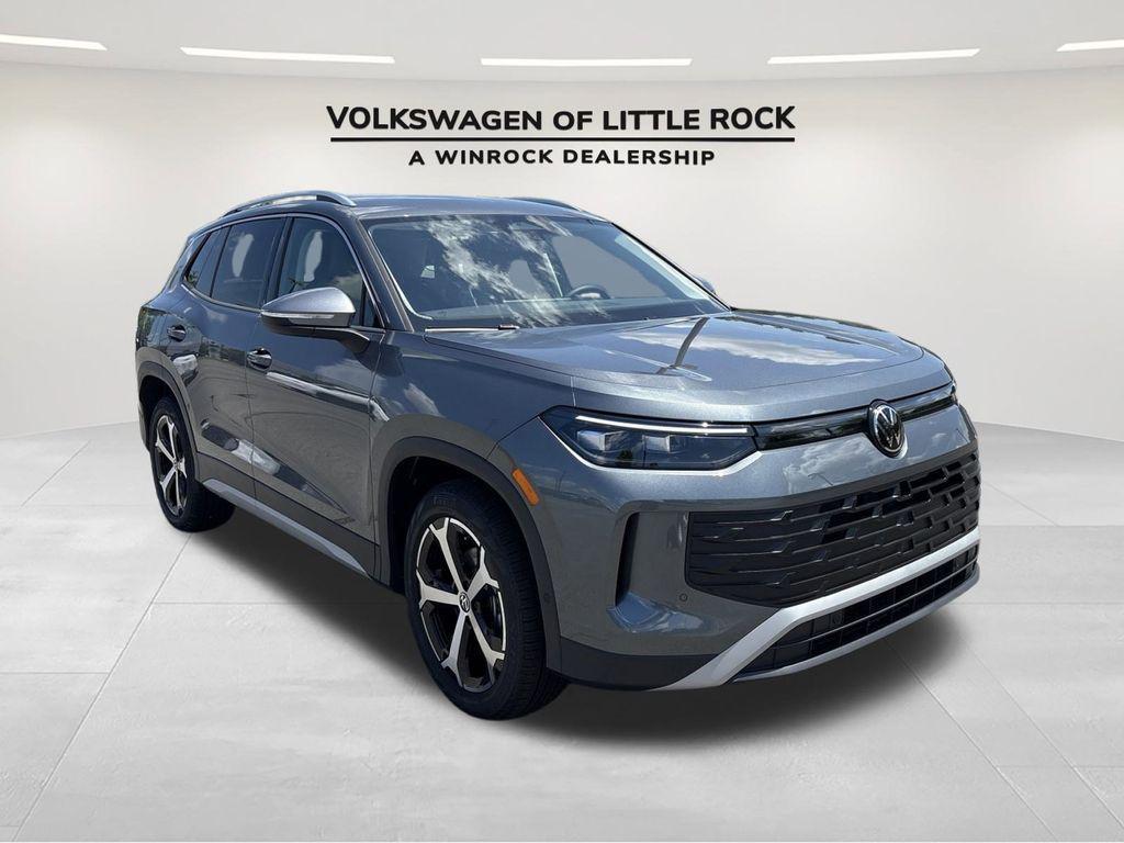 new 2025 Volkswagen Tiguan car, priced at $31,500