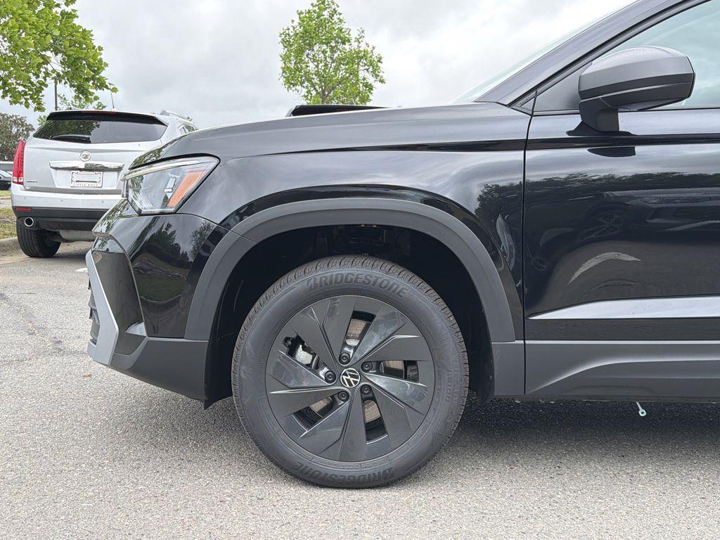 new 2026 Volkswagen Taos car, priced at $28,047