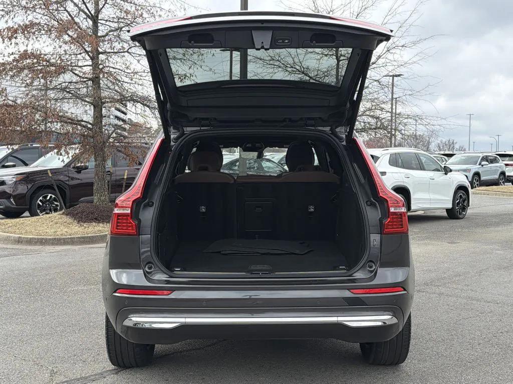 used 2023 Volvo XC60 Recharge Plug-In Hybrid car, priced at $25,000