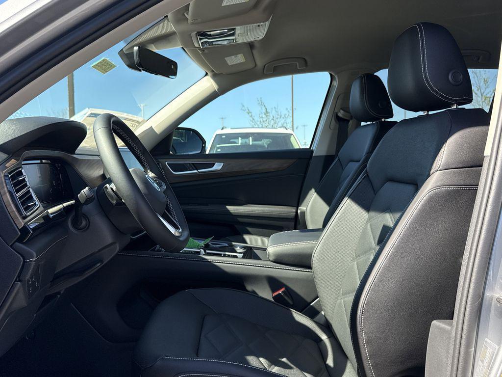 new 2026 Volkswagen Atlas car, priced at $46,478